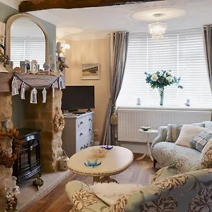 https://coble-cottage-filey.yorkshirehotels.net